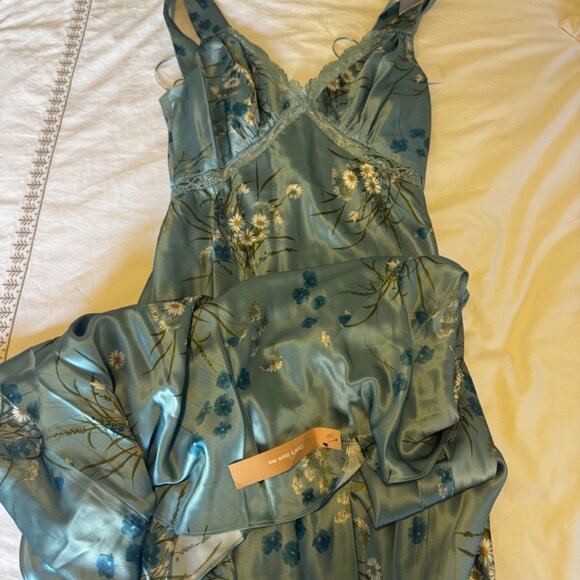 Reformation Chania Silk Dress in Blue Lago Size Medium - Picture 3 of 7